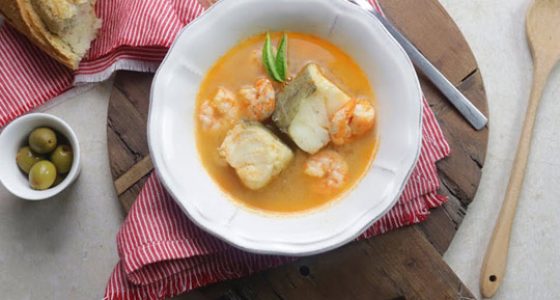 Bacalao con salsa de langostinos