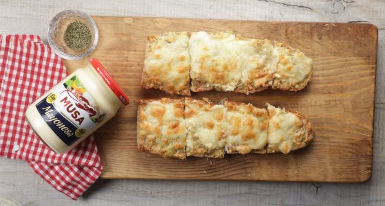 Pan de ajo y queso