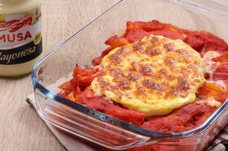 Patatas con tomate gratinadas