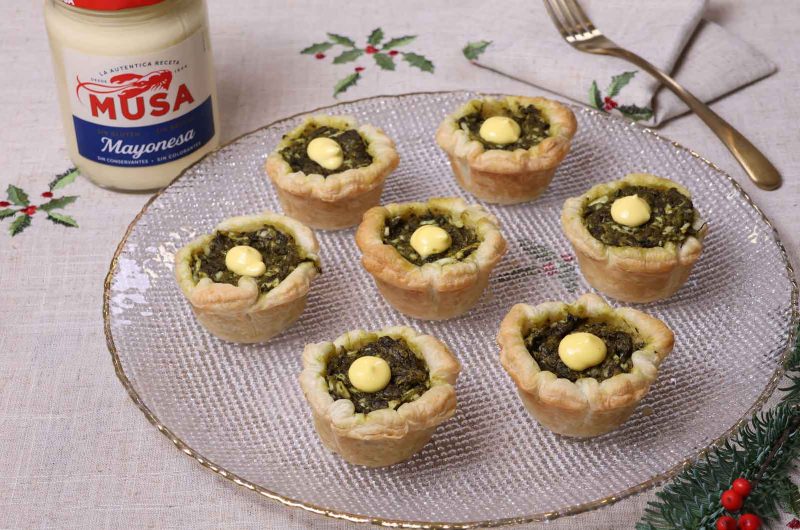 Hojaldritos de espinacas y mayonesa