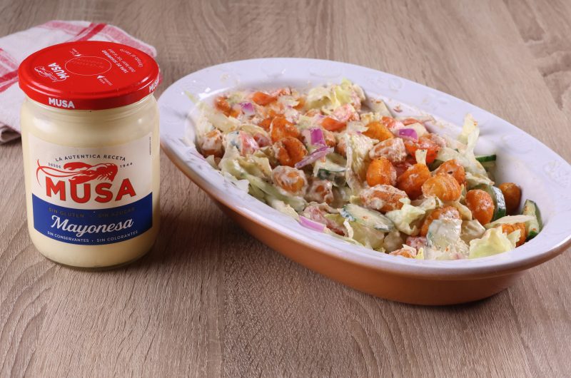 Ensalada crujiente de ñoquis
