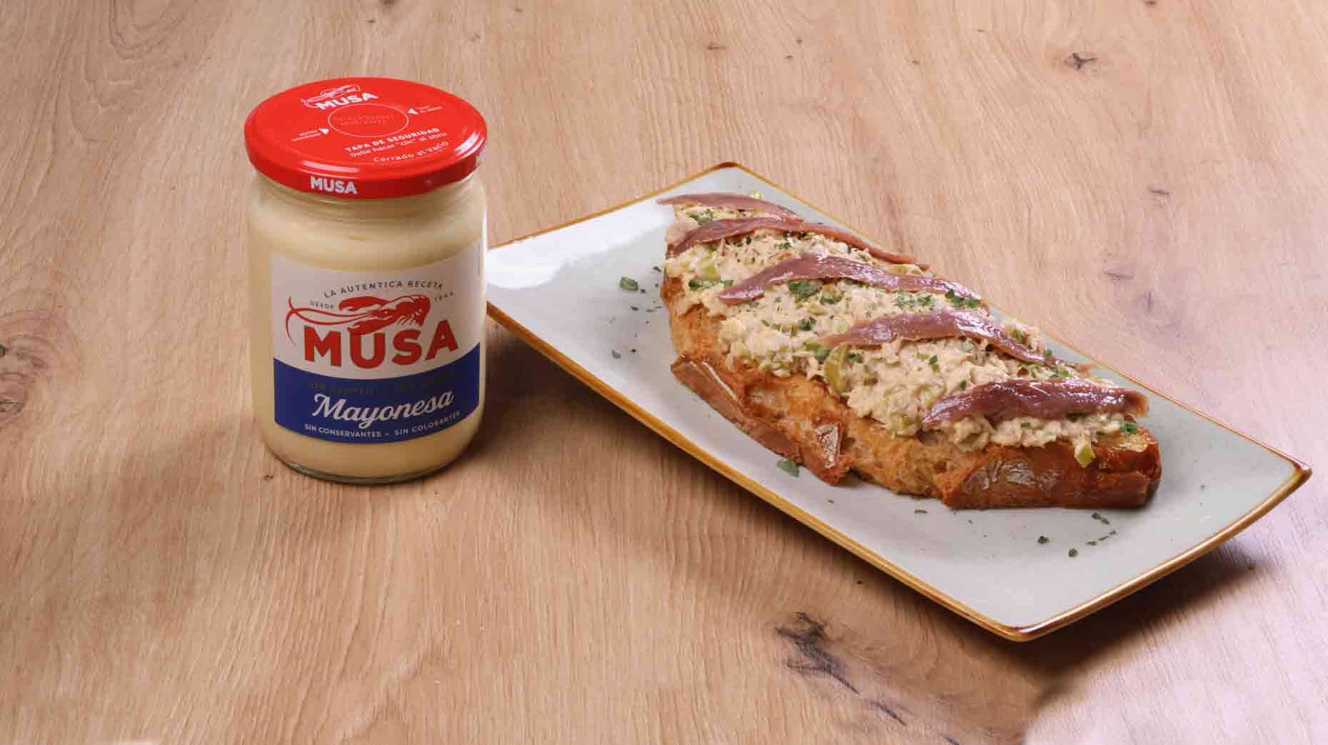 Tosta de bonito y anchoa con Mayonesa Musa