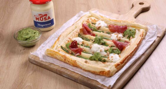 Hojaldre de Espárragos con Burrata y Mayopesto
