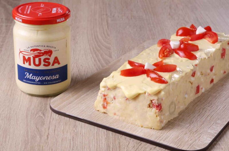 Pastel frío de patata y atún
